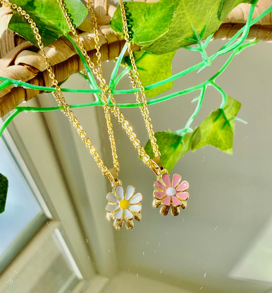 Handmade Daisy Necklace